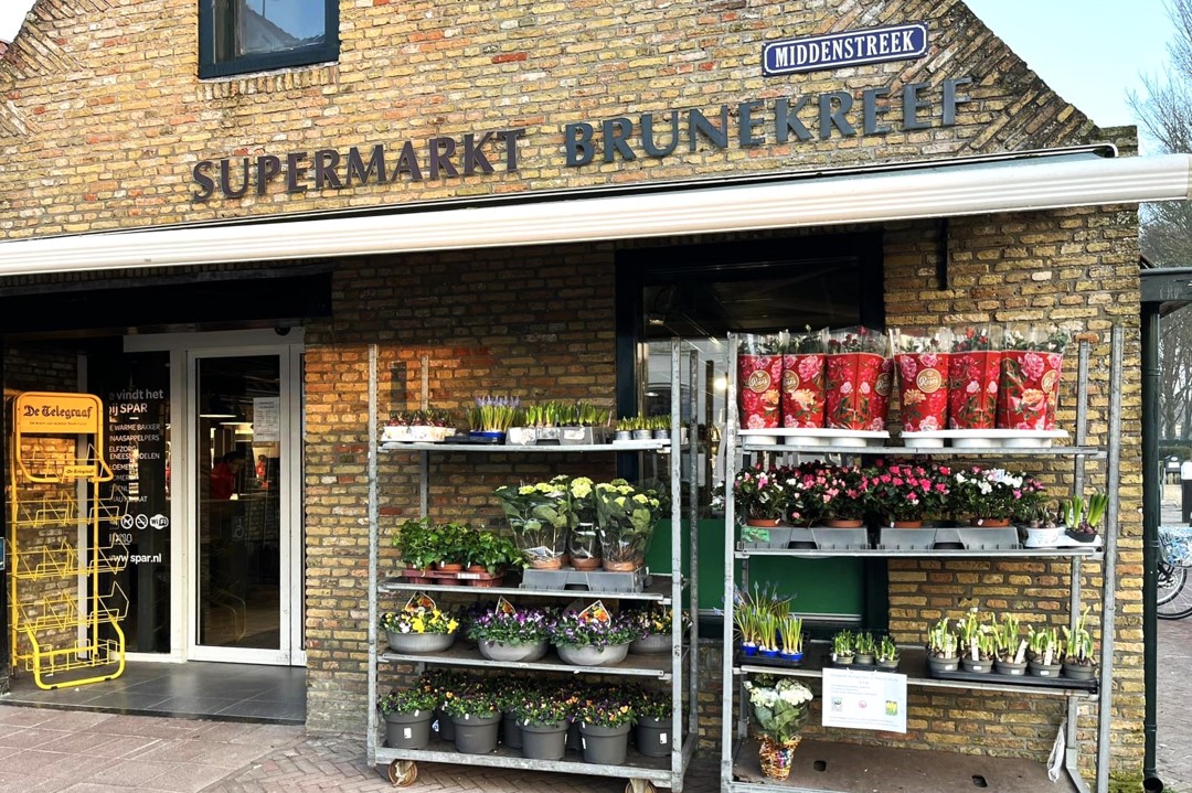 SPAR Brunekreef opent vernieuwde winkel op Schiermonnikoog